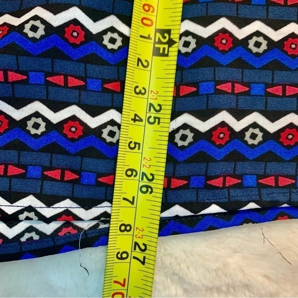 DR2 Tunic Top Large Red Navy Blue White Gray Keyhole Drawstring Tassels Floral - Picture 15 of 16